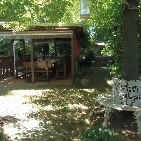 Ai Ciliegi Bed & Breakfast *